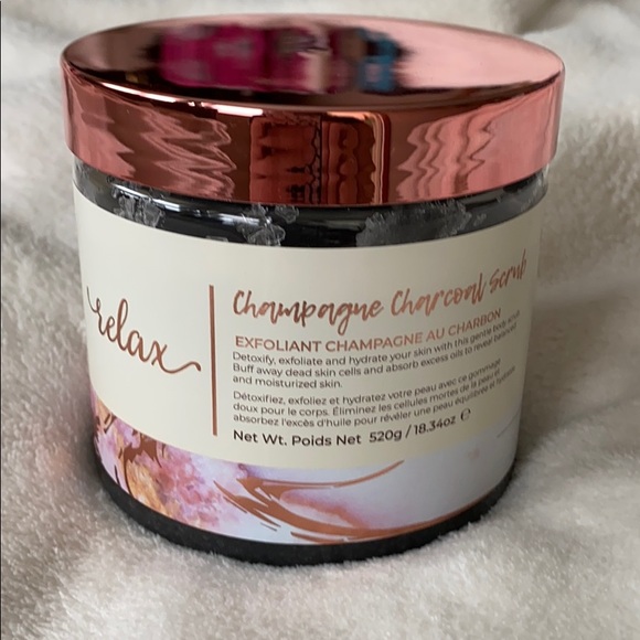 Manna Kadar champagne charcoal scrub - Picture 3 of 4